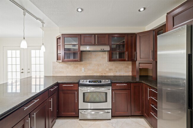 Building Photo - 9417 Bassoon Dr