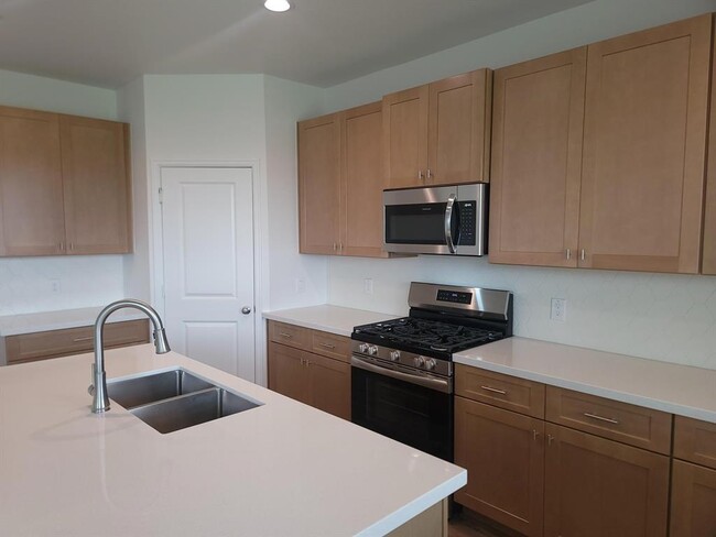 Building Photo - 1037 Tillman Ln