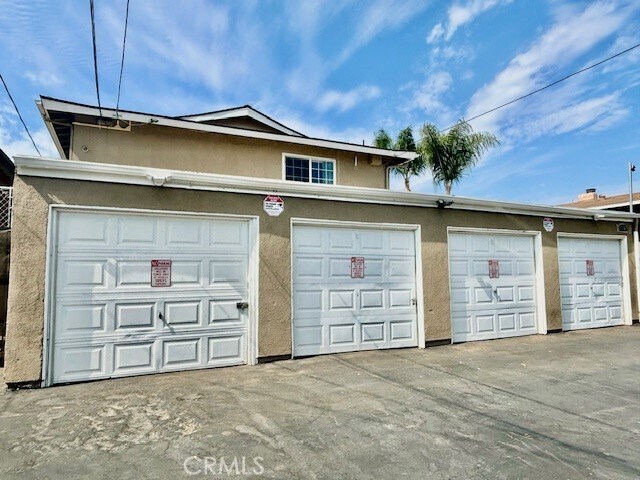 Building Photo - 17102 Emerald Ln