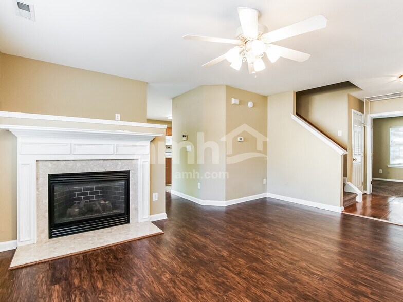 Building Photo - 5436 Kissimmee Ln