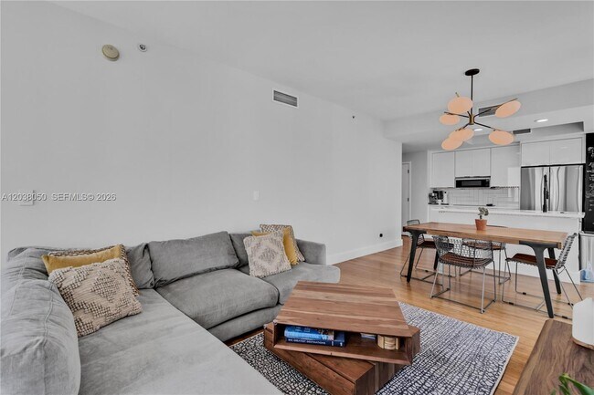 Building Photo - 888 Biscayne Blvd