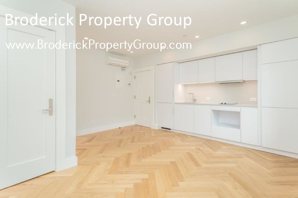 Building Photo - 457 Massachusetts Ave