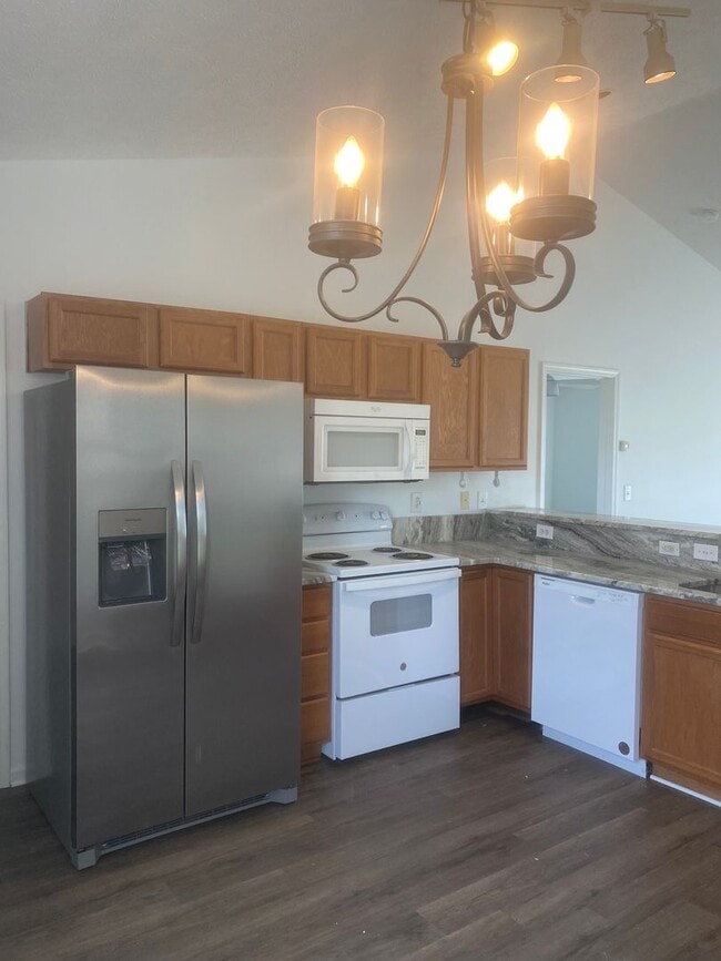 Building Photo - Walkers Woods - 3 Bed / 2 Bath Single Fami...