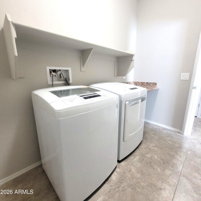 Building Photo - 25925 W Tonto Ln