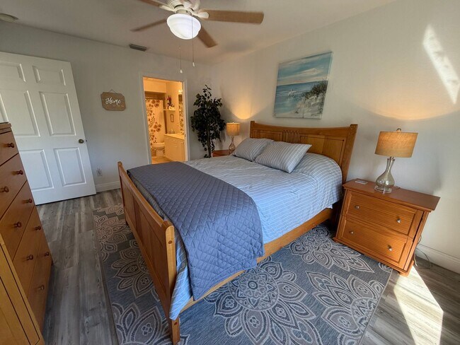 Building Photo - 26699 Little John Ct