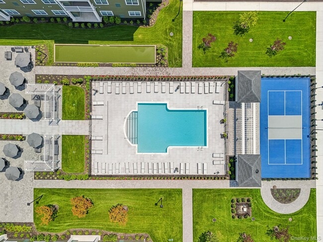 Building Photo - 4180 Sunrise Hwy