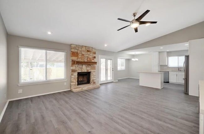 Building Photo - 11428 Bristle Oak Trail