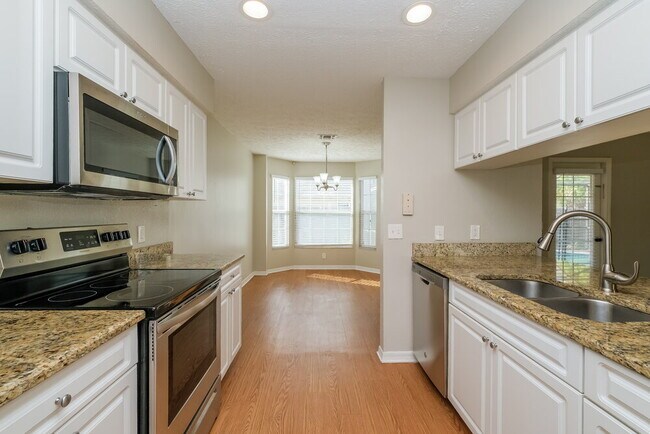 Building Photo - 4715 Whitetail Ln