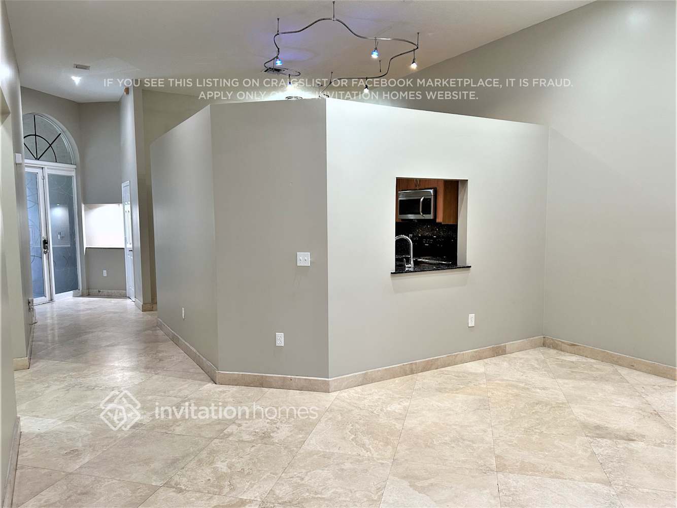 Building Photo - 8165 Madison Lakes Cir S