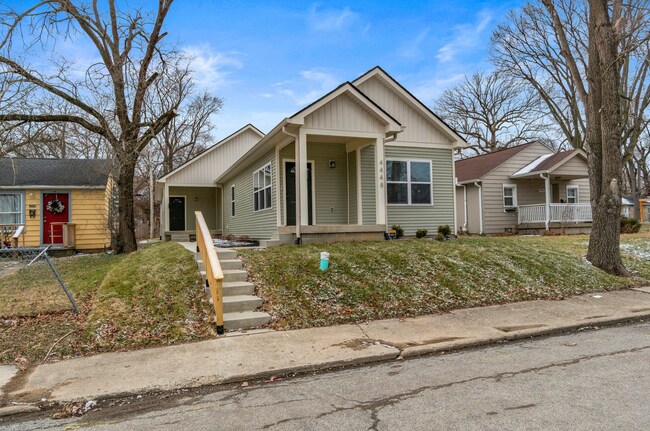 Building Photo - 4448 Evanston Ave