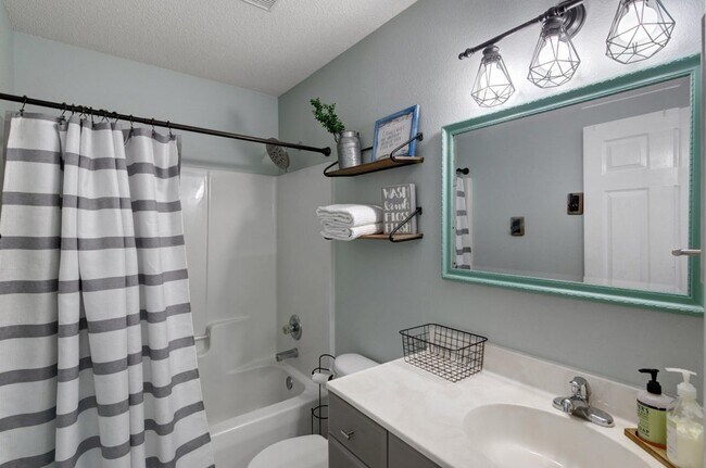 Building Photo - 8271 Branston Dr