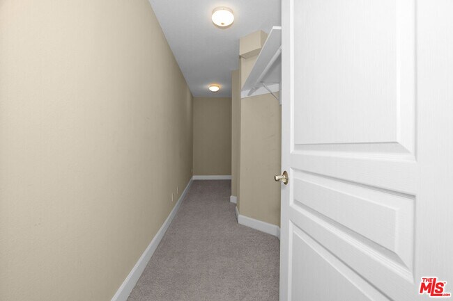 Building Photo - 1633 S Bentley Ave