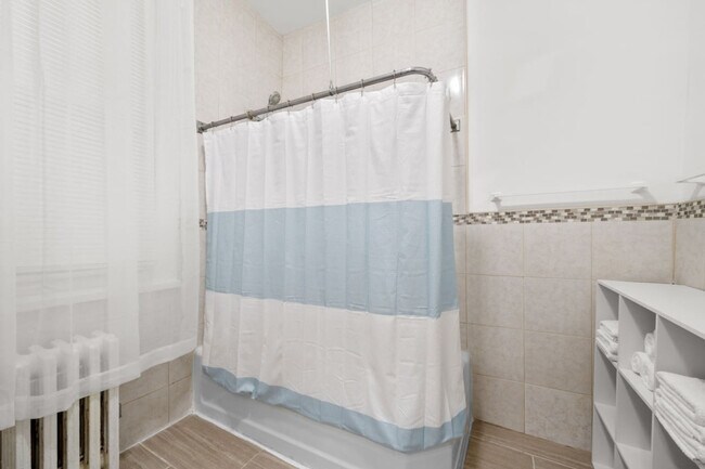 Building Photo - 21 Lord Ave