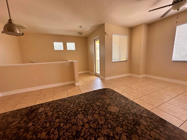 Building Photo - 44 SE Sedona Cir