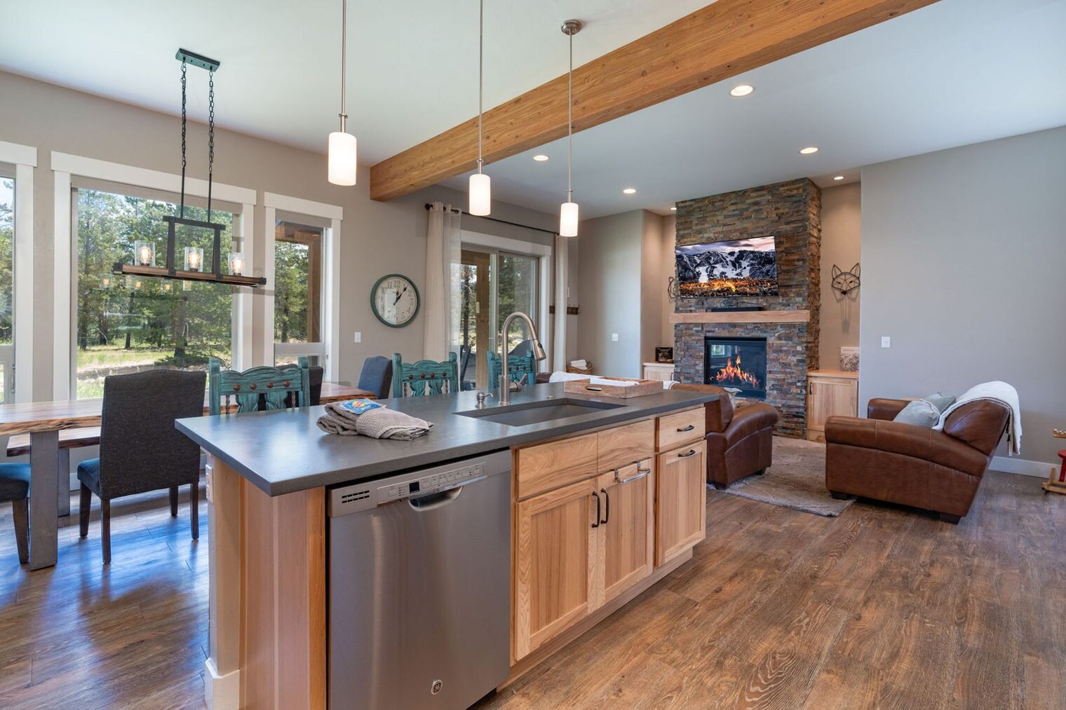 Building Photo - 278 Mountain Willow Dr