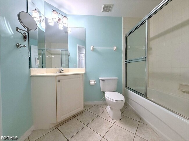 Building Photo - 4013 Palm Tree Blvd