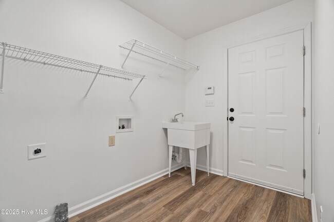 Building Photo - 111 Rockford Ct