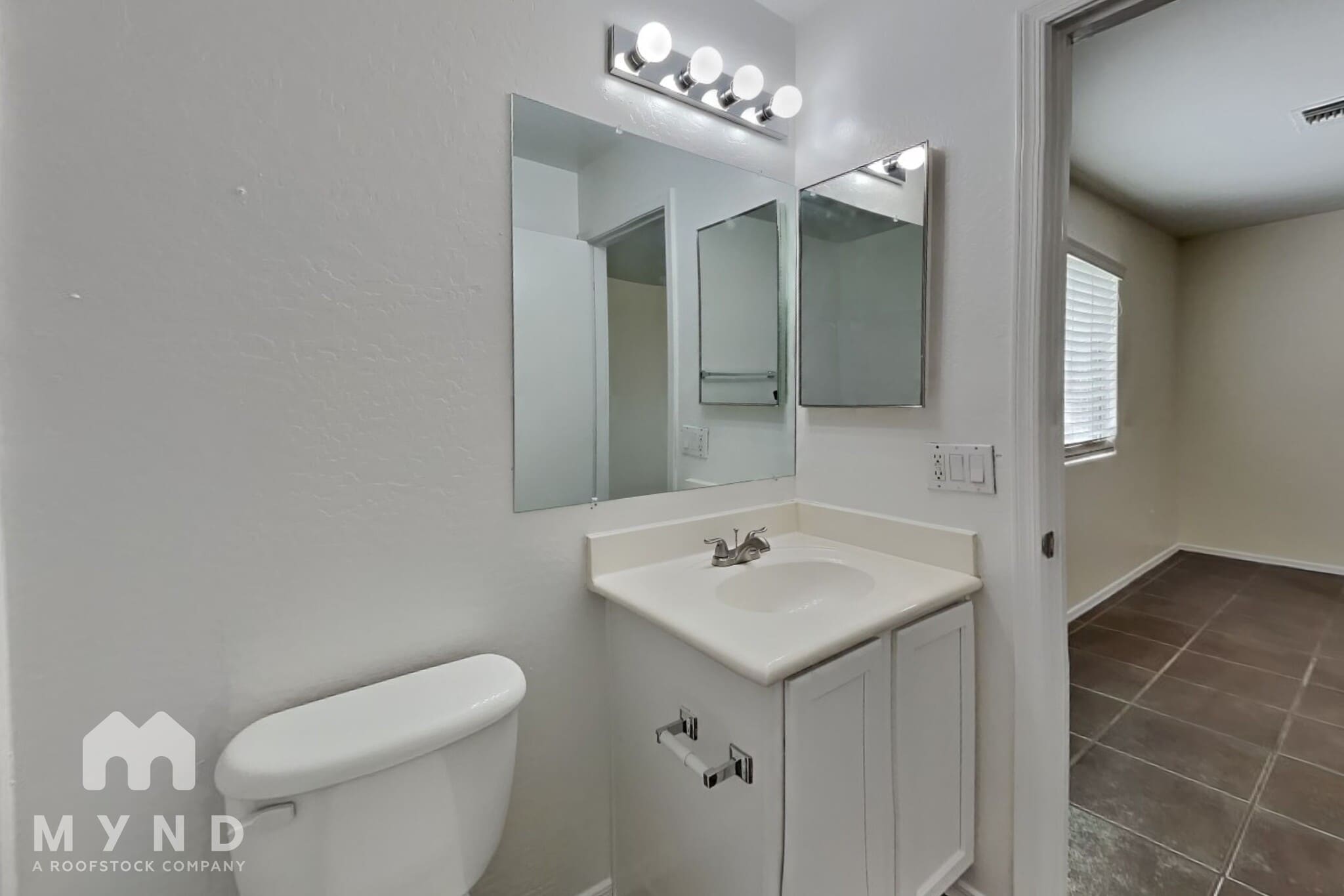 Building Photo - 10025 W Miami St