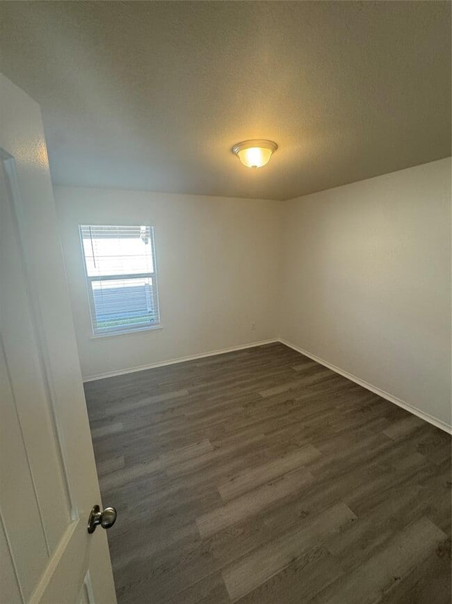 Building Photo - 231 Reagor Dr
