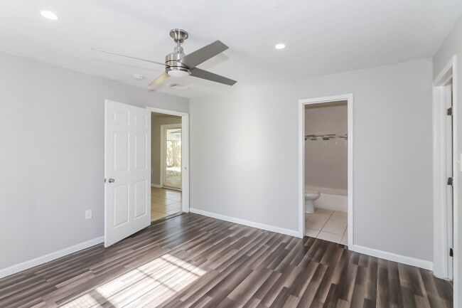 Building Photo - 2147 Frey Rd