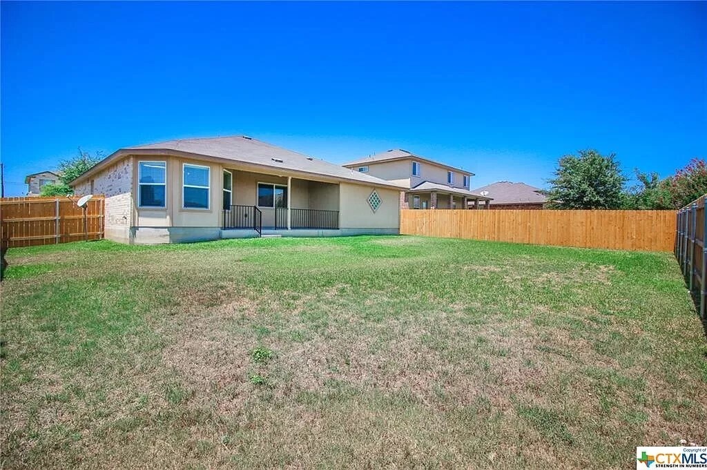 Building Photo - 1023 Sugar Brook Dr