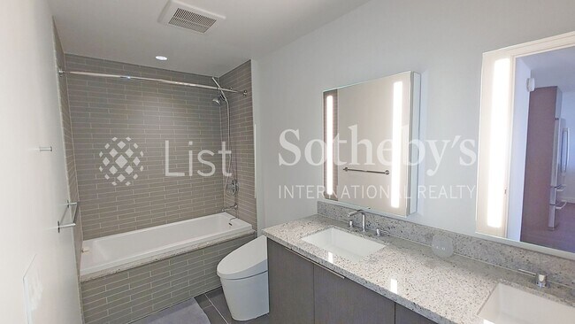 Building Photo - Ae'o #2303  |  Honolulu, HI