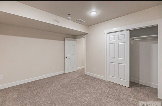 Building Photo - 1132 Bingham Ave