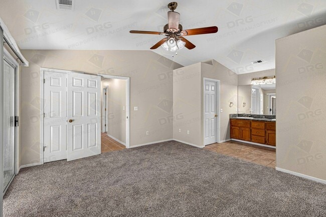 Building Photo - 2713 Mozart Dr