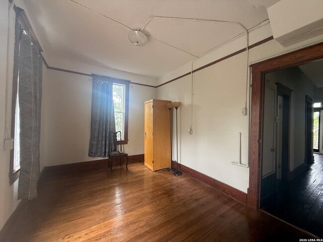 Building Photo - 111 Leigh St