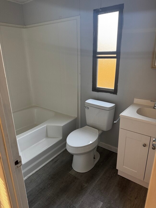 Building Photo - 518 Daugherty Rd