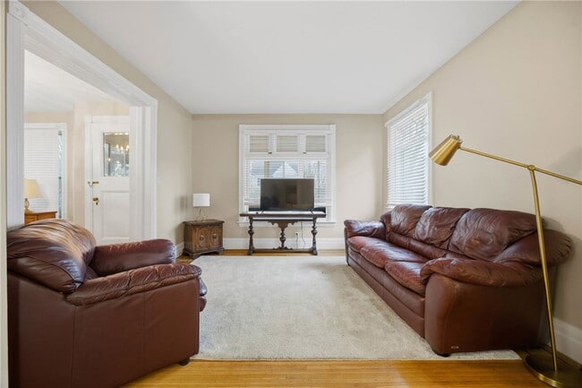 Building Photo - 6 Highland Park