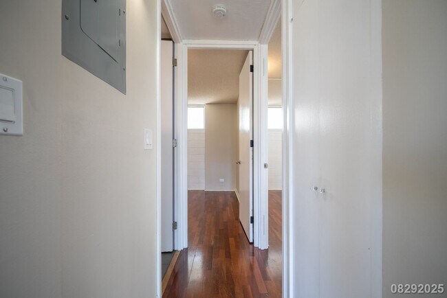 Building Photo - $2750.00 | 2bd/1ba Condominium in The Cons...