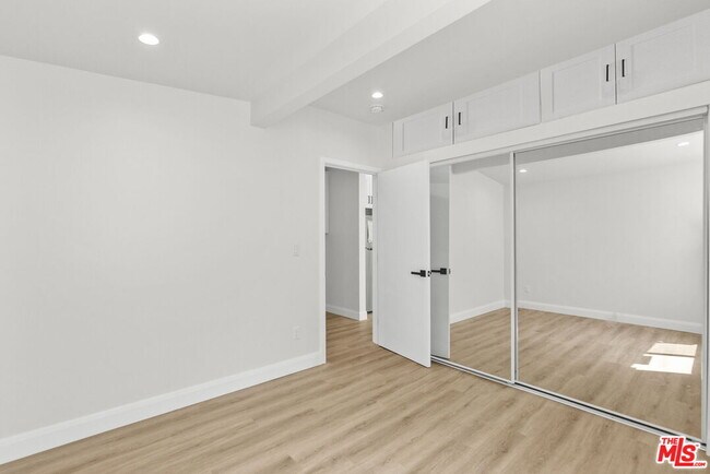 Building Photo - 14950 Tuba