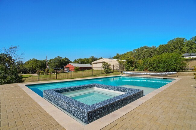 Building Photo - 13297 Roanoke Rd