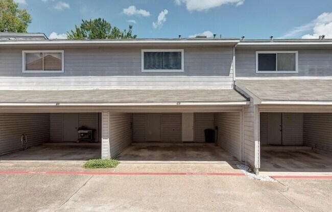 Building Photo - 1501 Stallings Dr