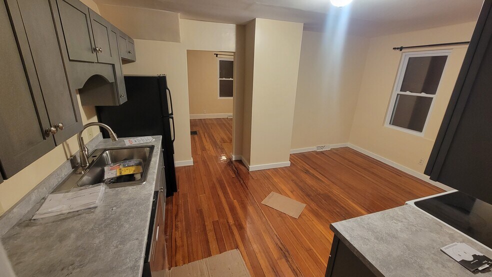 Building Photo - 77 West St