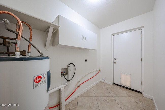 Building Photo - 3015 W Bluefield Ave