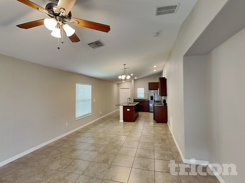 Building Photo - 10026 RoseMary Leaf Ln