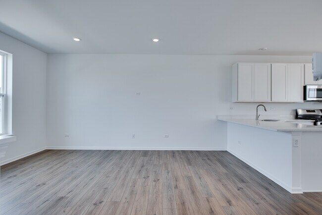 Building Photo - 25750 W Yorkshire Dr