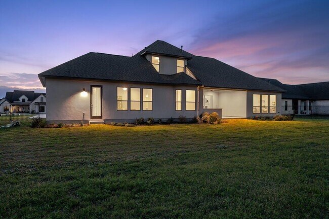 Building Photo - 227 Dally Ct