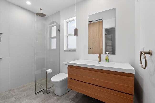 Building Photo - 13940 Antigua Dr