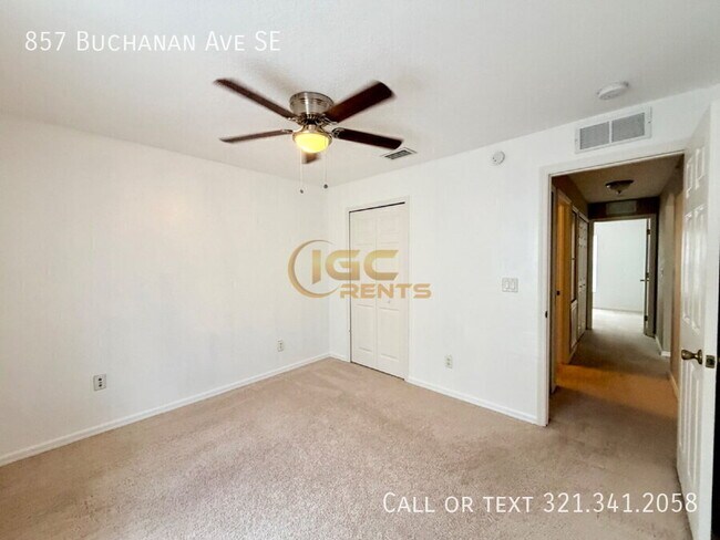 Building Photo - 857 Buchanan Ave SE