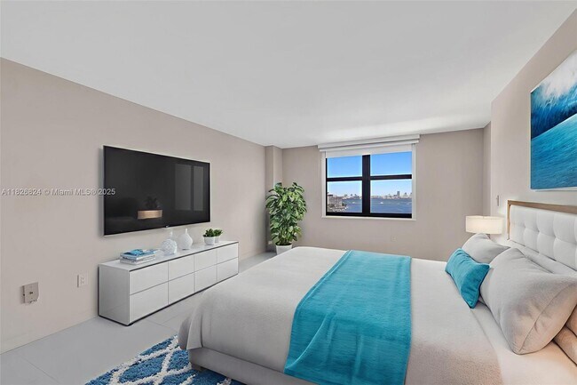 Building Photo - 2333 Brickell Ave