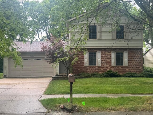 Building Photo - 2975 Stillmeadow Dr