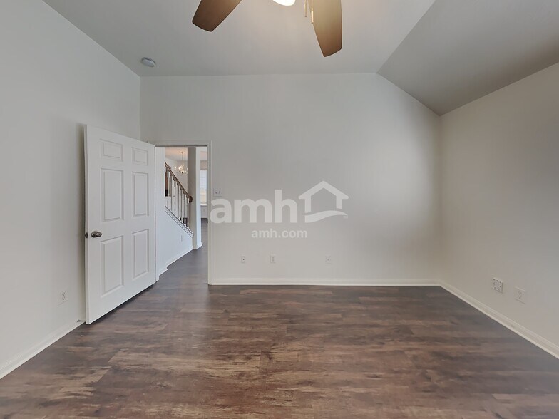 Building Photo - 30 Huntington Bend Dr