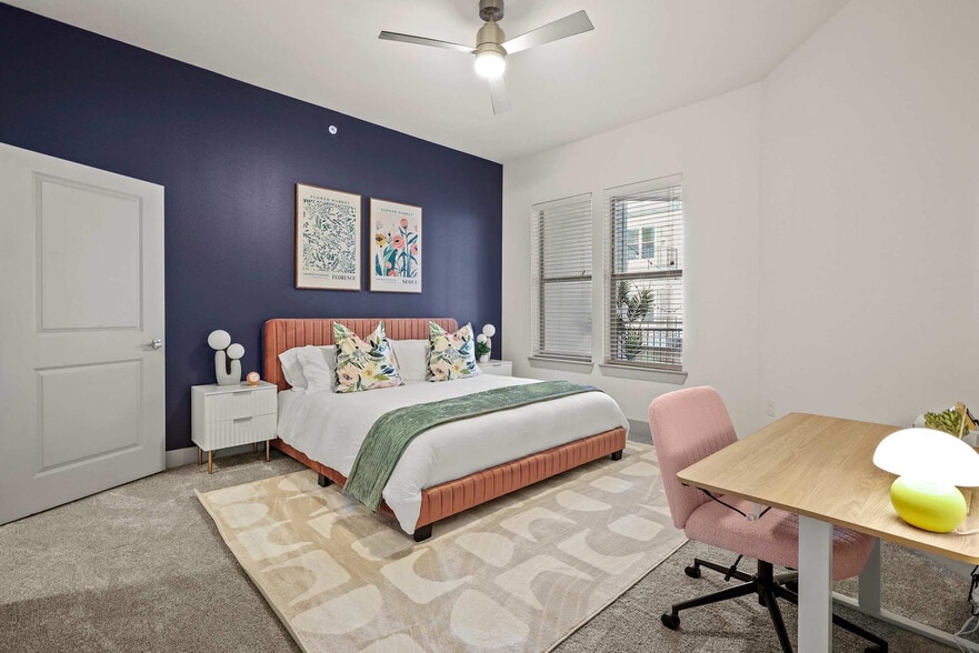 Building Photo - 13701 Montfort Dr