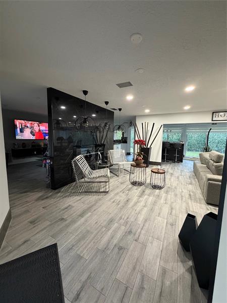 Building Photo - 11240 NW 43rd St