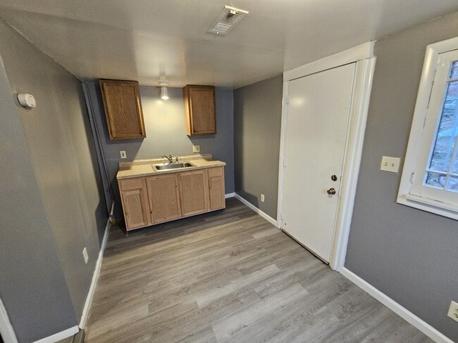 Building Photo - 45 Tarbell Ave