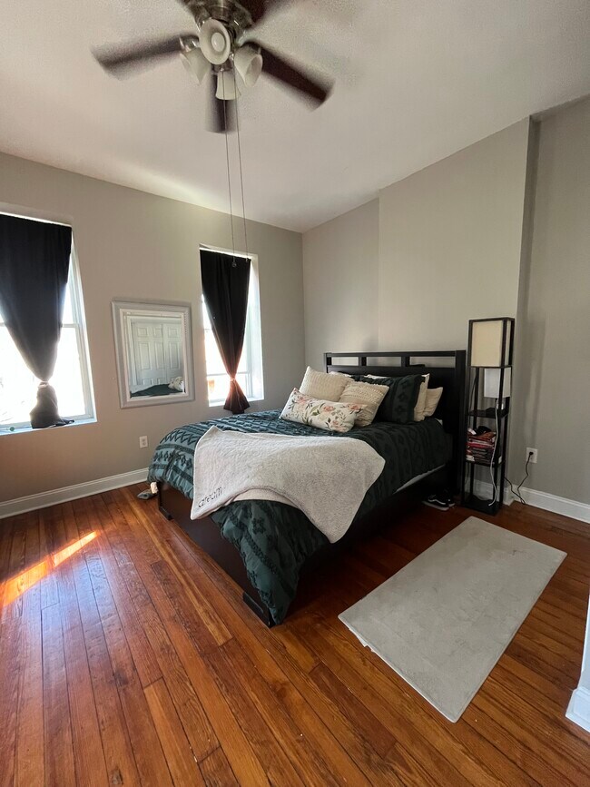 Main bedroom - 3240 Missouri Ave