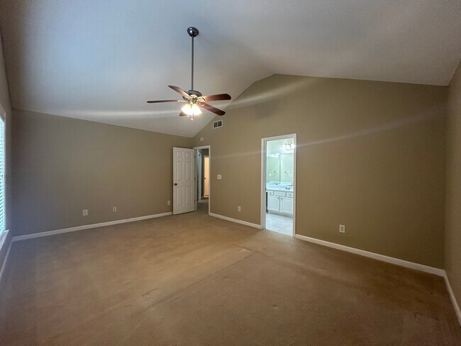 Building Photo - 1608 Hemburg Trace